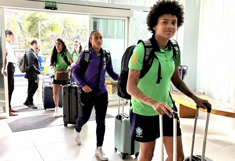 Seleção Feminina chega a Salvador para o segundo jogo amistoso