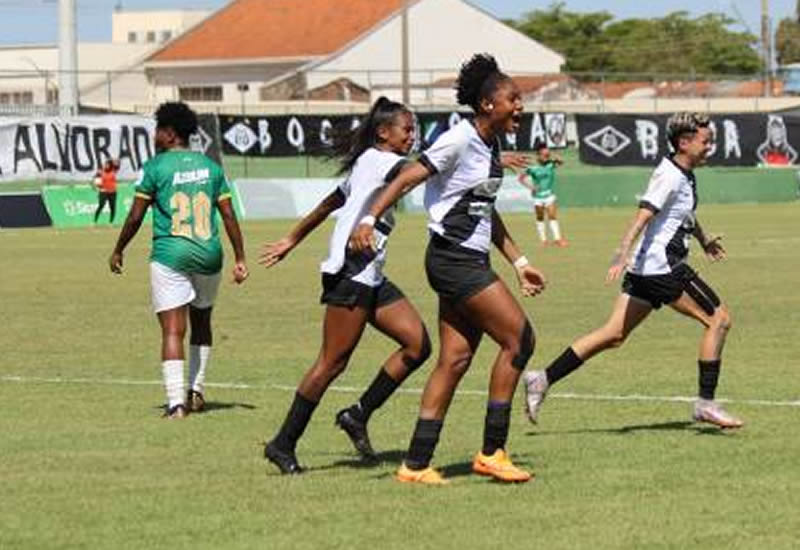 Rayane capitã do Mixto de contrato renovado