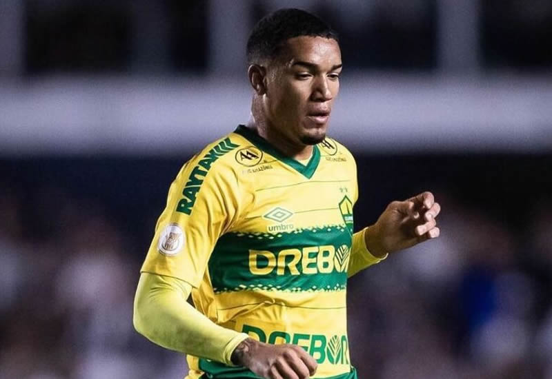 Clube alemão monitora jovem meio-campista do Cuiabá