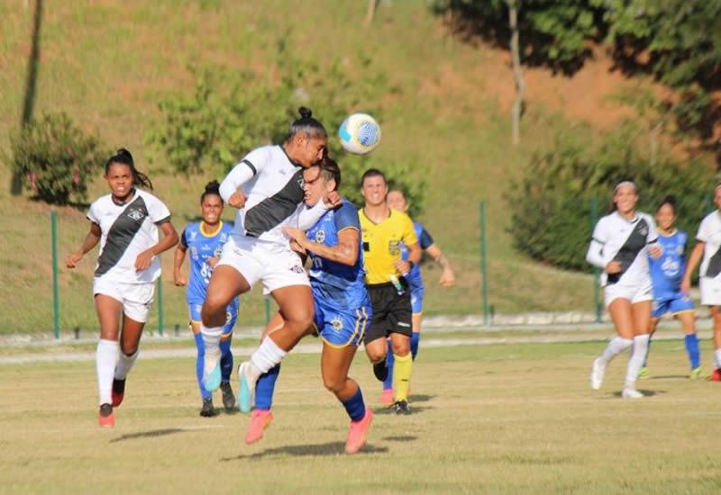 Mixto bate o So Jos em jogo fora e se aproxima da zona de classificao