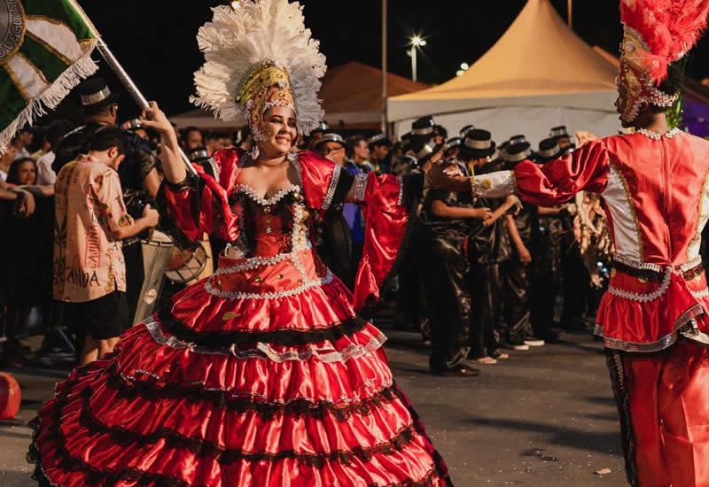 Blocos e Escolas de Samba abrem o Carnaval em Cuiabá neste sábado (22)