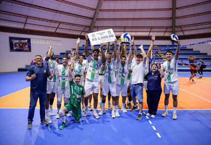 Lucas do Rio Verde é campeão no voleibol masculino