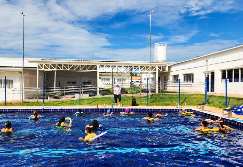 Escolas estaduais realizam atividades esportivas e comunitárias aos sábados