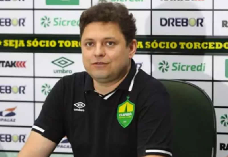 Cuiabá aciona Banco Central contra dono da SAF do Atlético-MG por dívidas com clubes