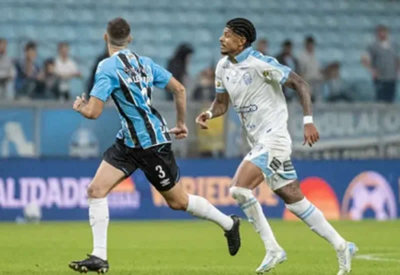 Grêmio empata com o CSA e se despede da Copa do Brasil