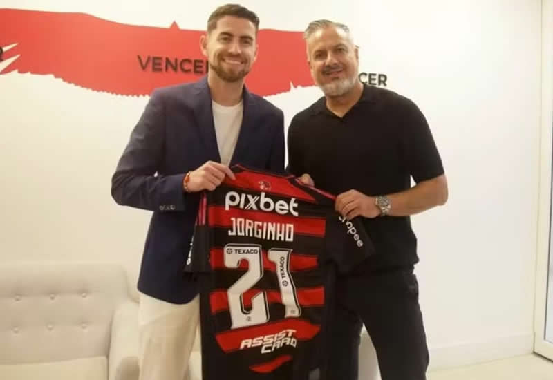 Flamengo oficializa a chegada de Jorginho, primeiro reforço para o Mundial de Clubes