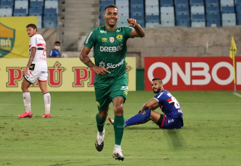 Cuiabá reencontra o Botafogo-SP após cinco anos