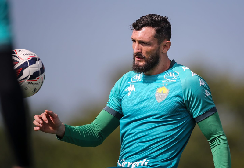 Sander e Edu permanecem como dúvidas no Cuiabá para duelo contra o Remo