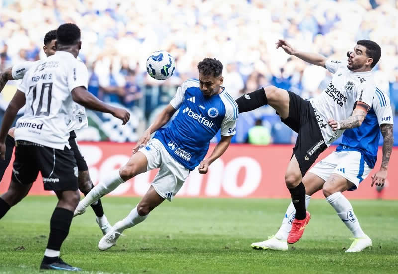 Ceará vence Cruzeiro fora de casa e encerra sequência invicta no Brasileiro