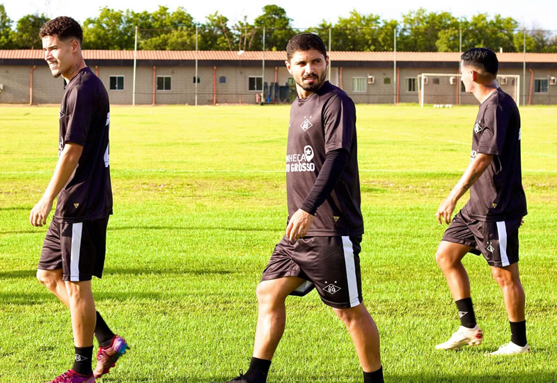 Ofensivo ou defensiva? Estratégias do Mixto para enfrentar o Cianorte