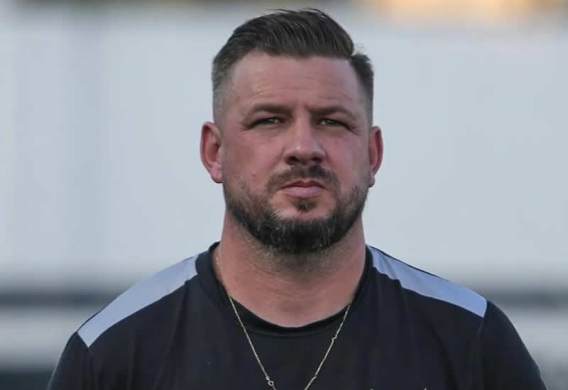 Mixto confirma permanência de Lucas Isotton no comando da equipe