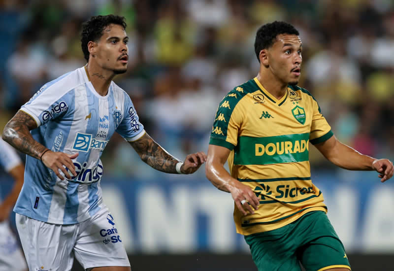 Cuiabá busca vitória contra Paysandu para manter sonho do acesso à Série A
