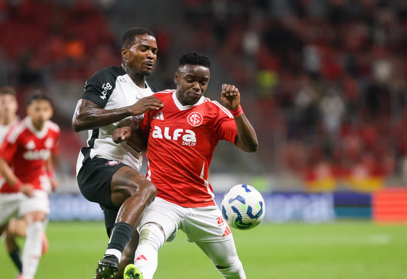 Nos minutos finais, Colorado garante igualdade diante do Corinthians