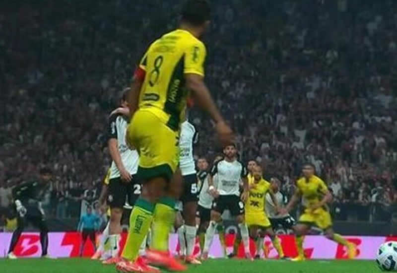 Corinthians quebra jejum em casa e supera o Mirassol