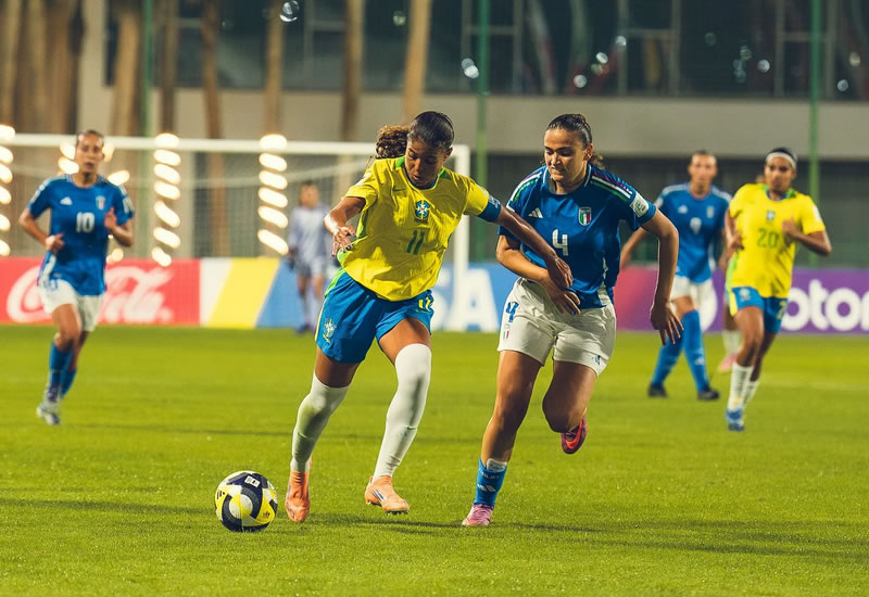 Seleção Brasileira sub-17 perde para Itália, mas avança em 2º no Grupo A e enfrenta China nas oitavas