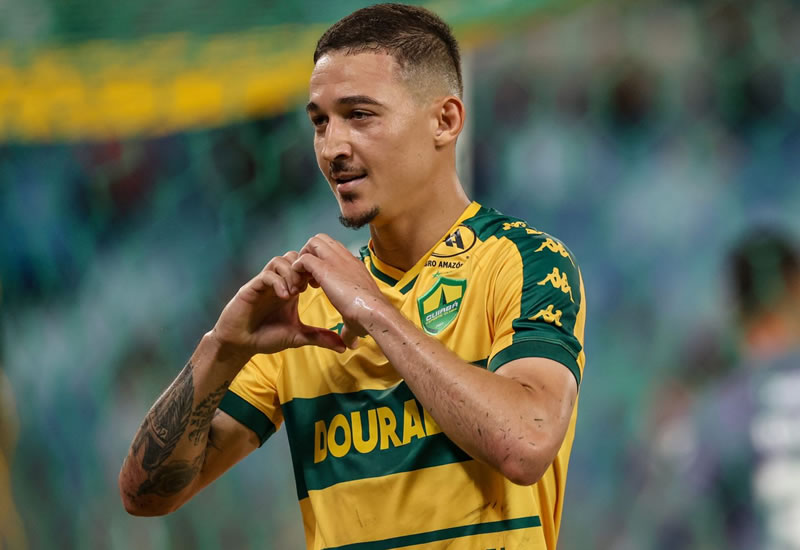 Surpresa no Dourado: Alisson Safira pode voltar a campo contra o Amazonas