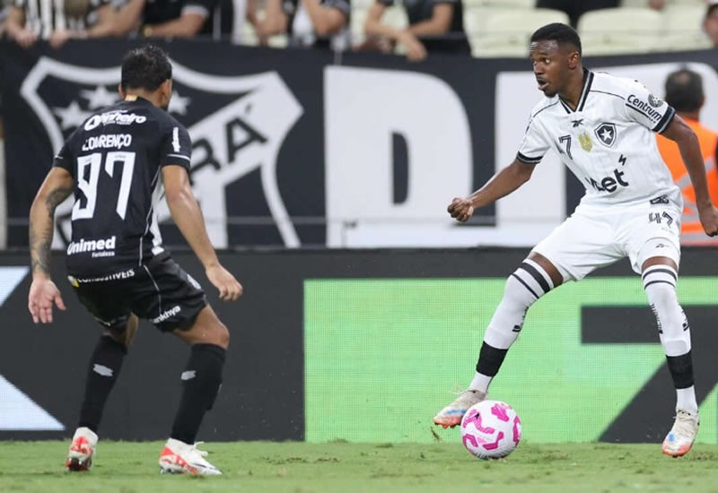 Situação de Jeffinho no Botafogo segue indefinida