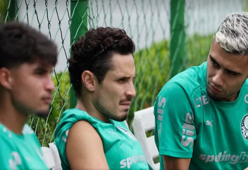 Palmeiras poupa 11 atletas para enfrentar o Grêmio; confira a lista dos viajantes a Porto Alegre