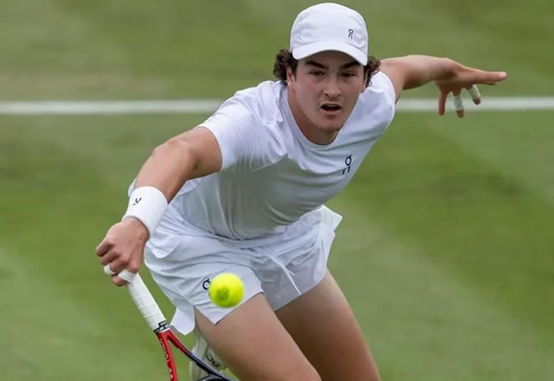 João Fonseca escolhe os torneios que irá disputar até março de 2026; confira o cronograma