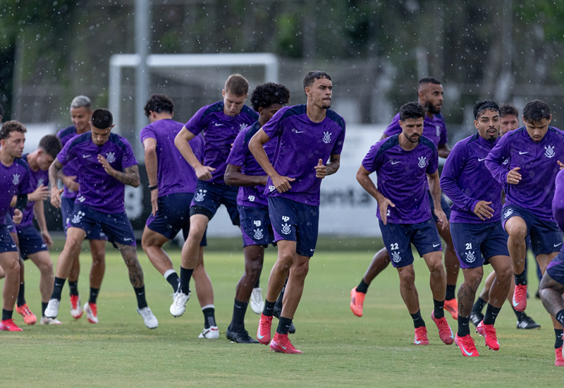 Corinthians confirma três reforços para brigar pelo título