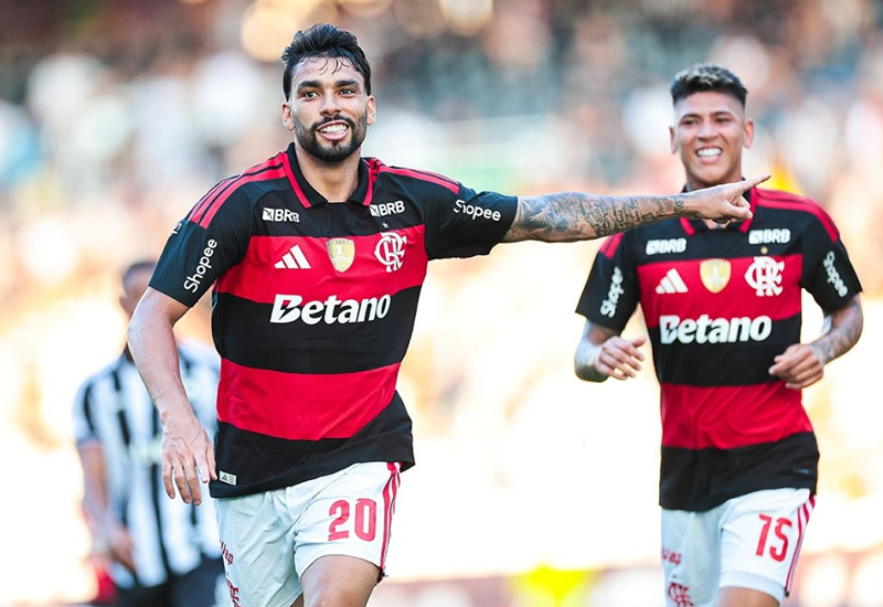 Flamengo supera o Botafogo e garante vaga na semifinal do Carioca