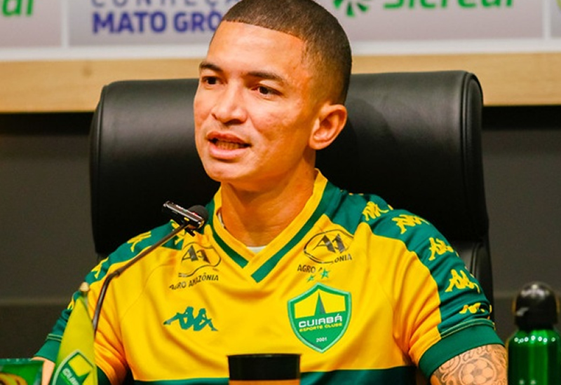 Marlon desembarca motivado e projeta acesso do Cuiabá à Série A