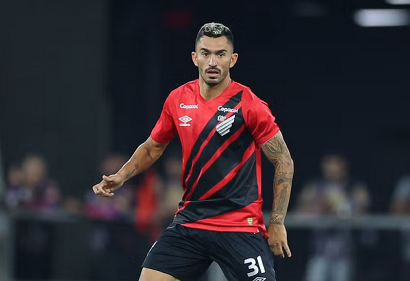 Raul, ex-Vasco e Athletico-PR, é o novo reforço do Cuiabá