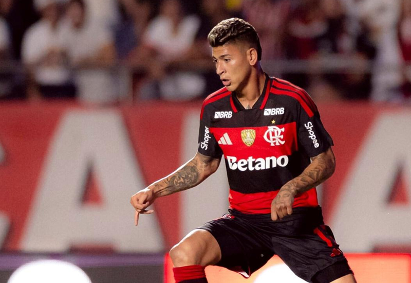 Carrascal consegue redução de punição após lance violento na Supercopa do Brasil