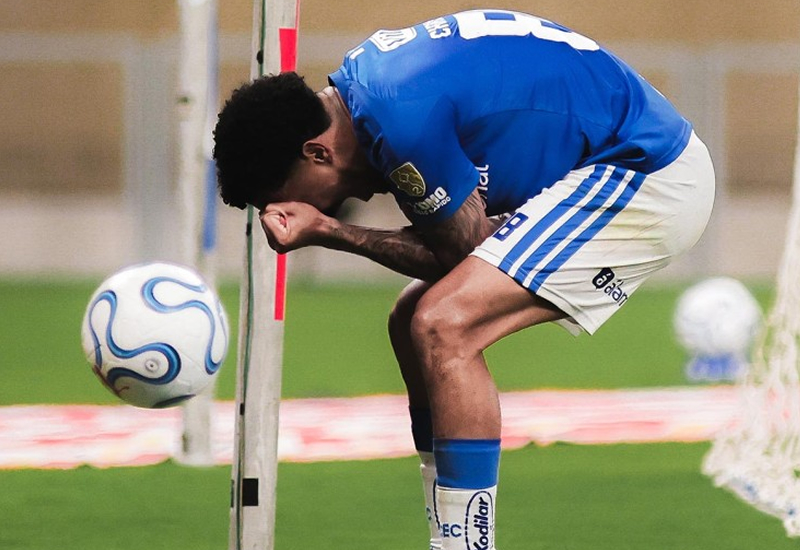 Cruzeiro sofre virada do Universidad Católica e é derrotado na Libertadores