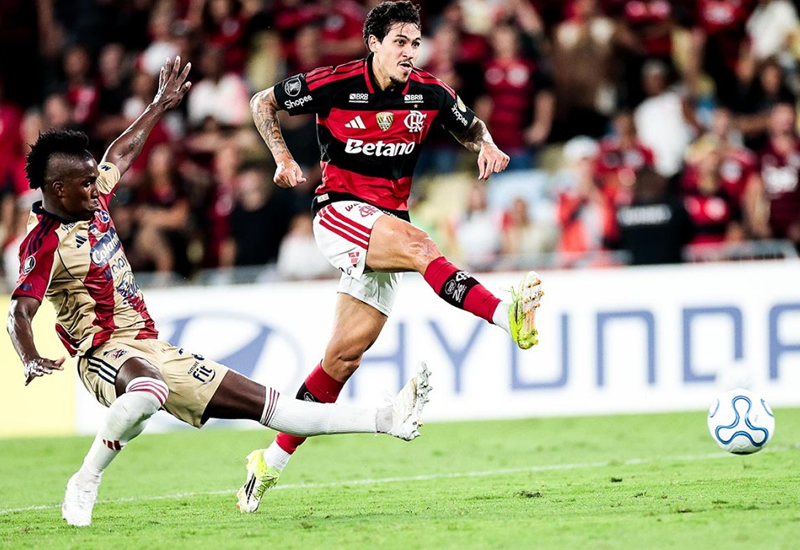 Flamengo atropela Independiente Medellín e segue com 100% de aproveitamento na Libertadores