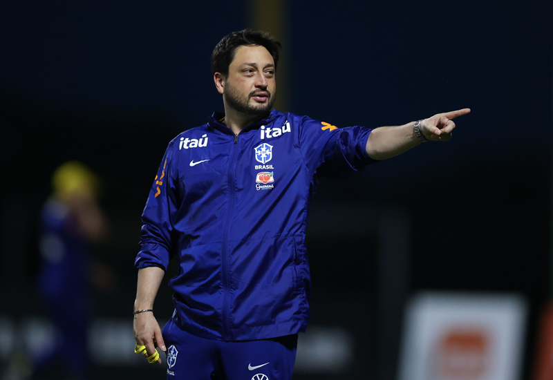 'Jogo muito intenso', diz Arthur Elias sobre confronto com o Canadá