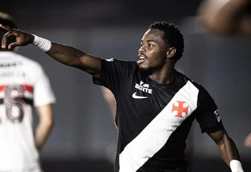 Vasco reage, vira sobre o São Paulo e volta a vencer no Brasileirão