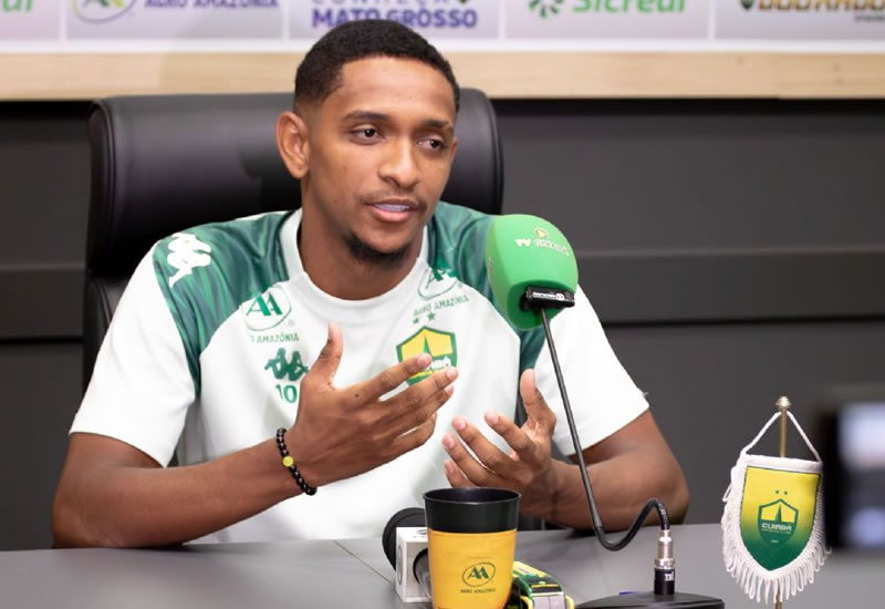 Após vitória como visitante, Hernandes ressalta evolução do Cuiabá na Série B