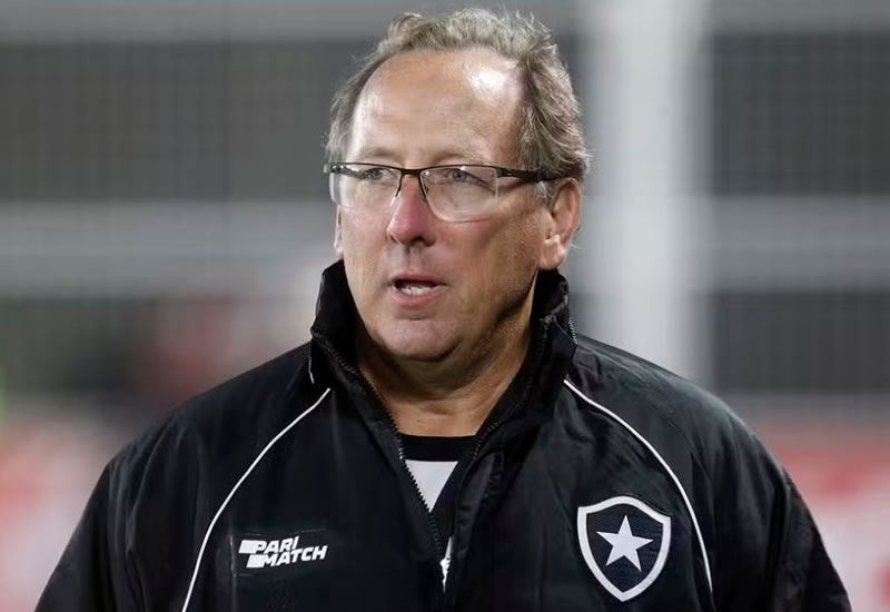 John Textor se afasta da gestão da SAF do Botafogo