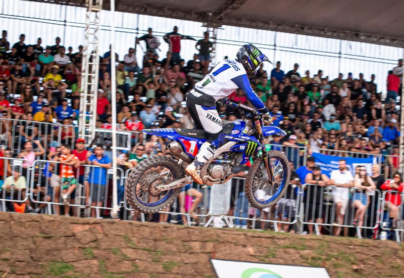 Cuiabá recebe etapa de motocross com corridas noturnas programadas para este mês