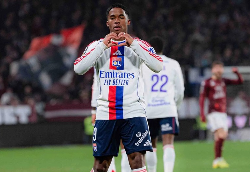 Endrick anuncia saída do Lyon e volta ao Real Madrid