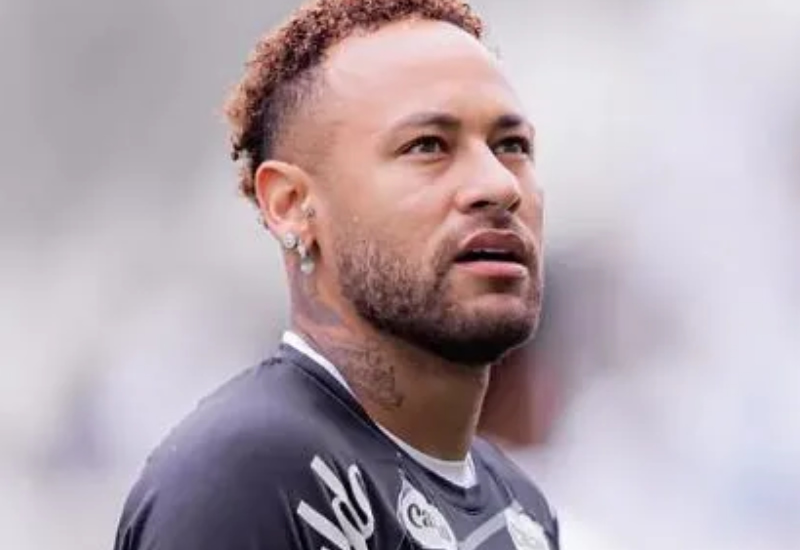 Neymar segue em recuperação e pode desfalcar Seleção nos amistosos antes da Copa