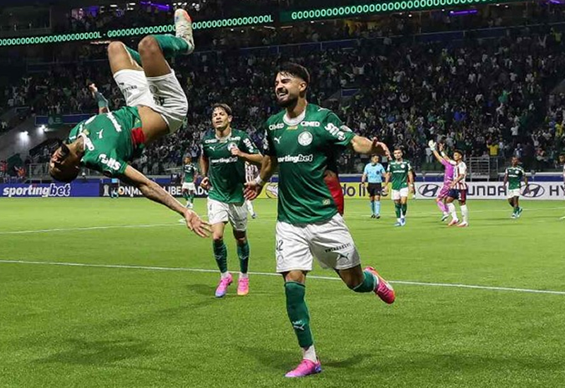 Flaco López comanda goleada do Palmeiras, que garante vaga nas oitavas da Libertadores