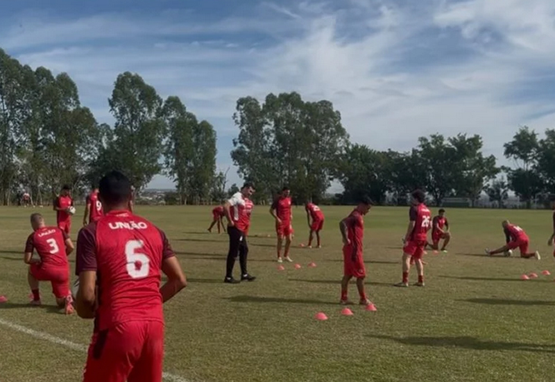 União Rondonópolis intensifica preparação para duelo decisivo diante do Mixto no Luthero Lopes