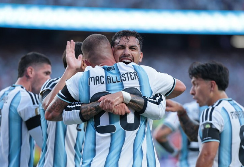 Argentina vence a Suíça na prorrogação e garante vaga na semifinal contra a Inglaterra