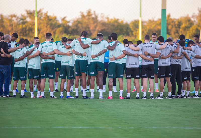 Cuiabá encerra preparação e viaja ao Sul para duelo decisivo contra o Juventude pela Série B