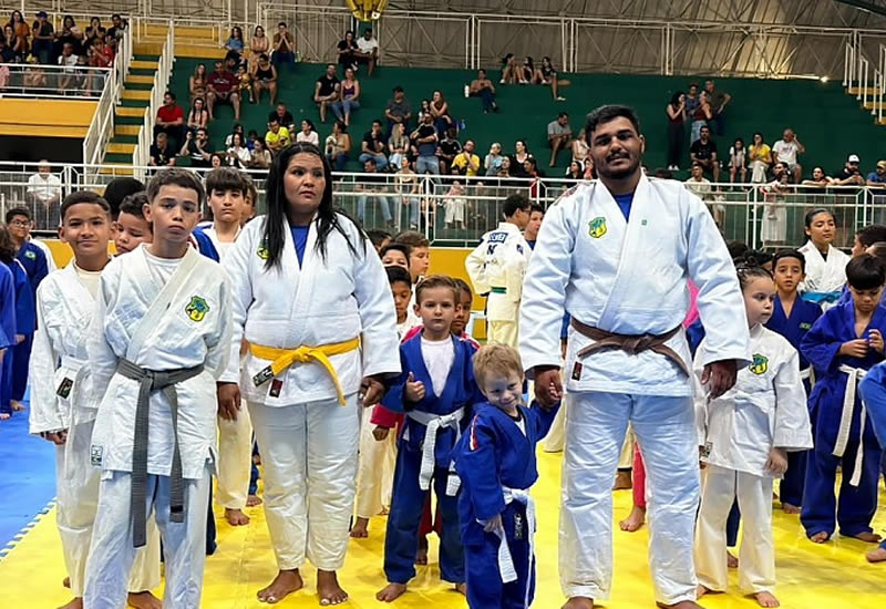 Evento de troca de faixas destaca evolução dos atletas em Primavera do Leste