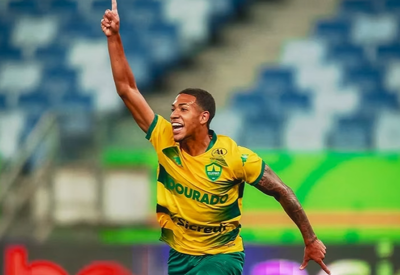Flamengo retoma conversas com o Cuiabá para contratar o volante Aiyran