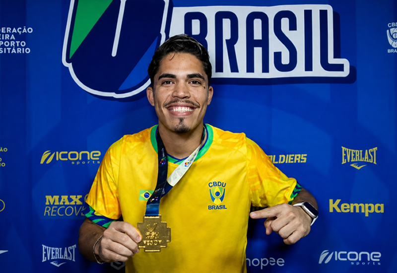 Goleiro de São Pedro da Cipa é campeão continental e coloca o município em destaque no futsal universitário