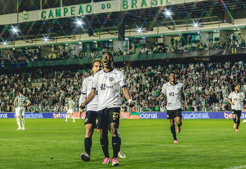 Atlético-MG vence o Juventude nos acréscimos e garante vaga nas quartas da Copa do Brasil