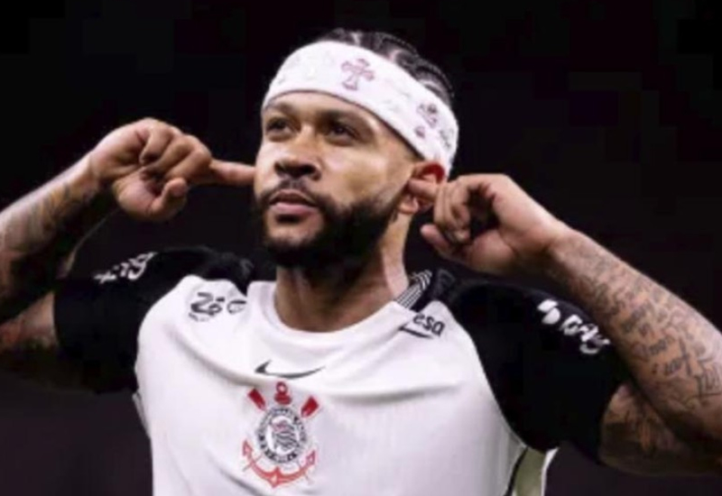 Corinthians decide não renovar com Memphis Depay e encerra conversas por novo contrato
