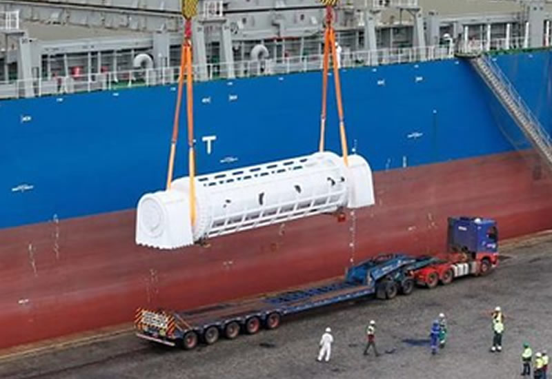 Roda-gigante que saiu da China percorre 17 mil km para ser instalada em parque de Mato Grosso