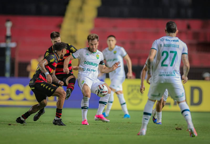 Vitória do Sport aumenta pressão, e Cuiabá fica cinco pontos atrás do G6