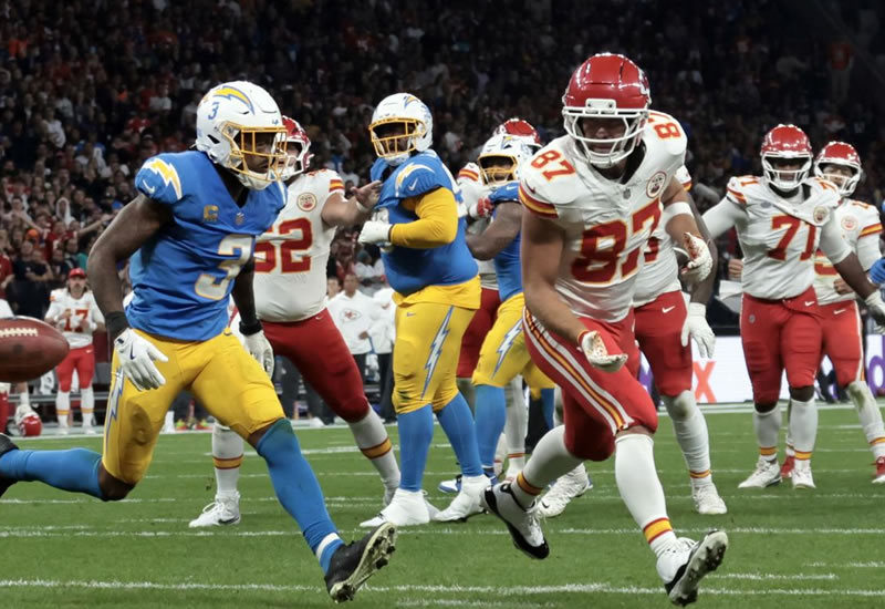 Estudo aponta doença cerebral degenerativa em 25% dos ex-jogadores da NFL