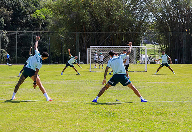 Cuiabá encerra preparação em casa e embarca para Campinas antes de duelo pela Série B